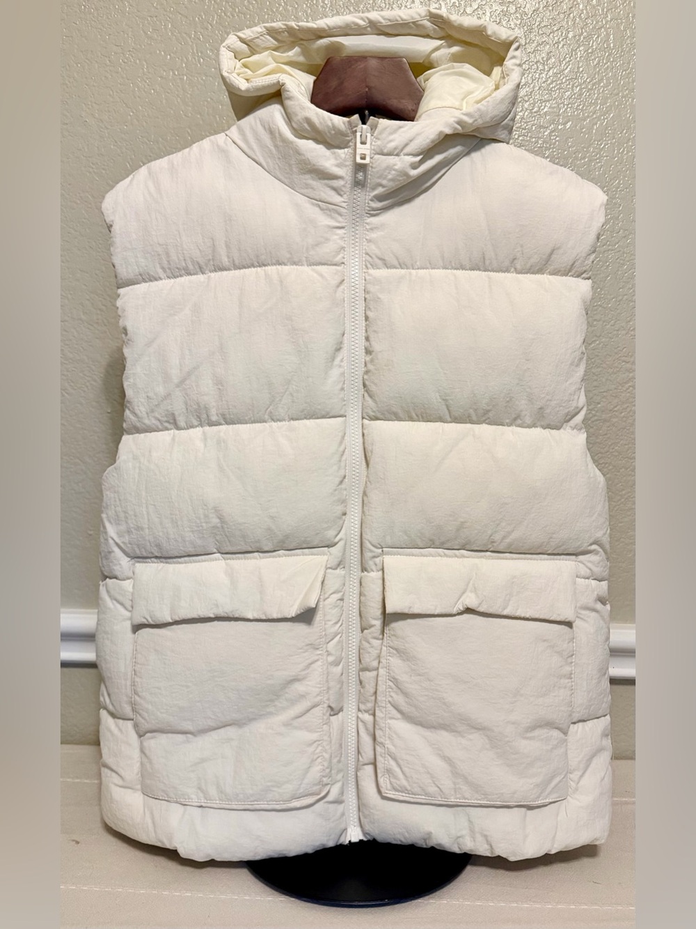 Zara cream hooded puffer vest size 11-12